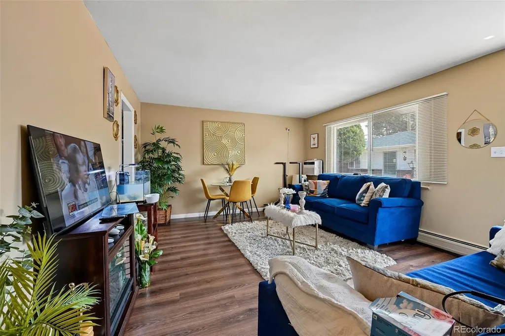 5250 E Warren Avenue Denver CO 80222