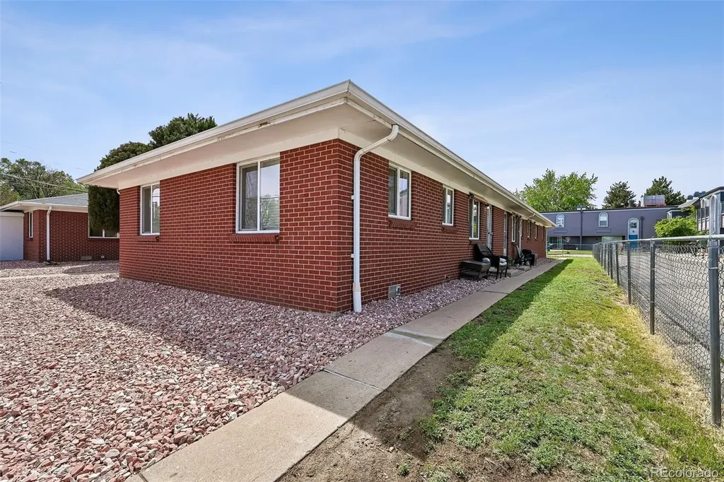 5250 E Warren Avenue Denver CO 80222