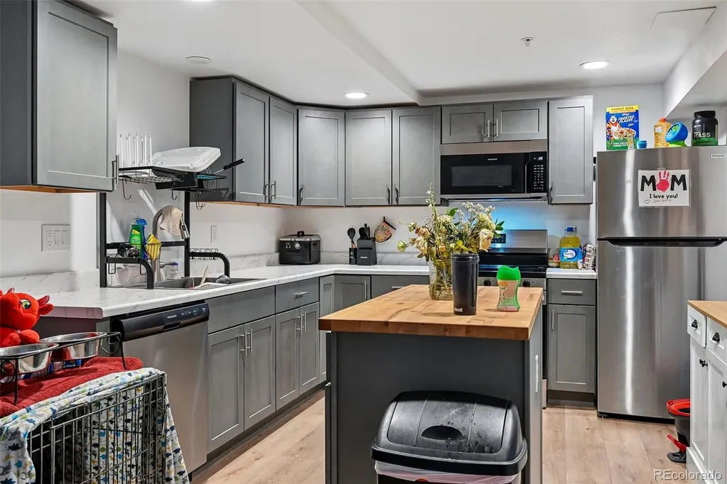 5250 E Warren Avenue Denver CO 80222