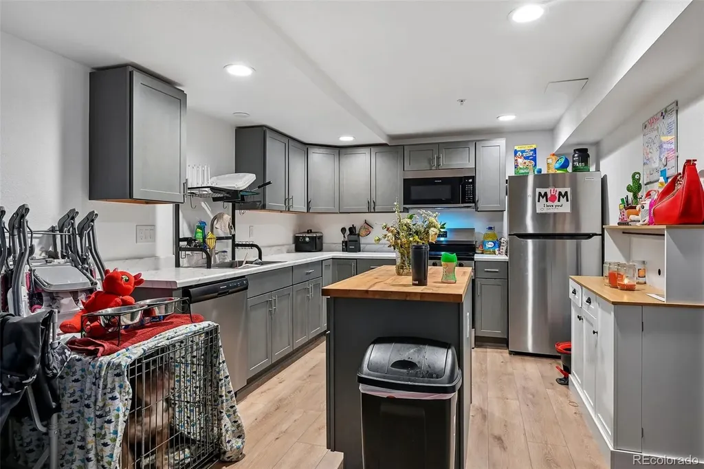 5250 E Warren Avenue Denver CO 80222