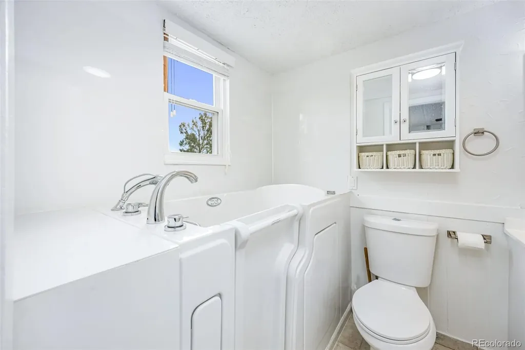 14975 E Radcliff Drive Aurora CO 80015
