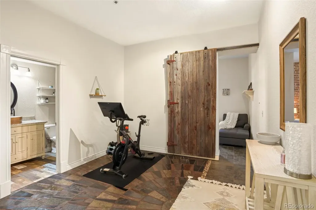 3249 W Fairview Place Denver CO 80211