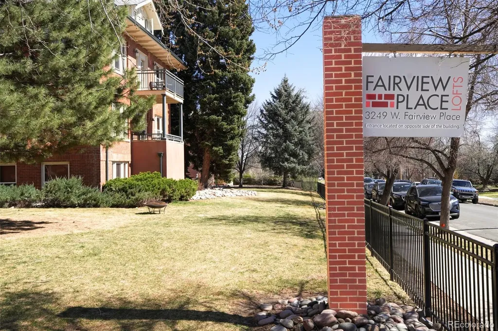 3249 W Fairview Place Denver CO 80211