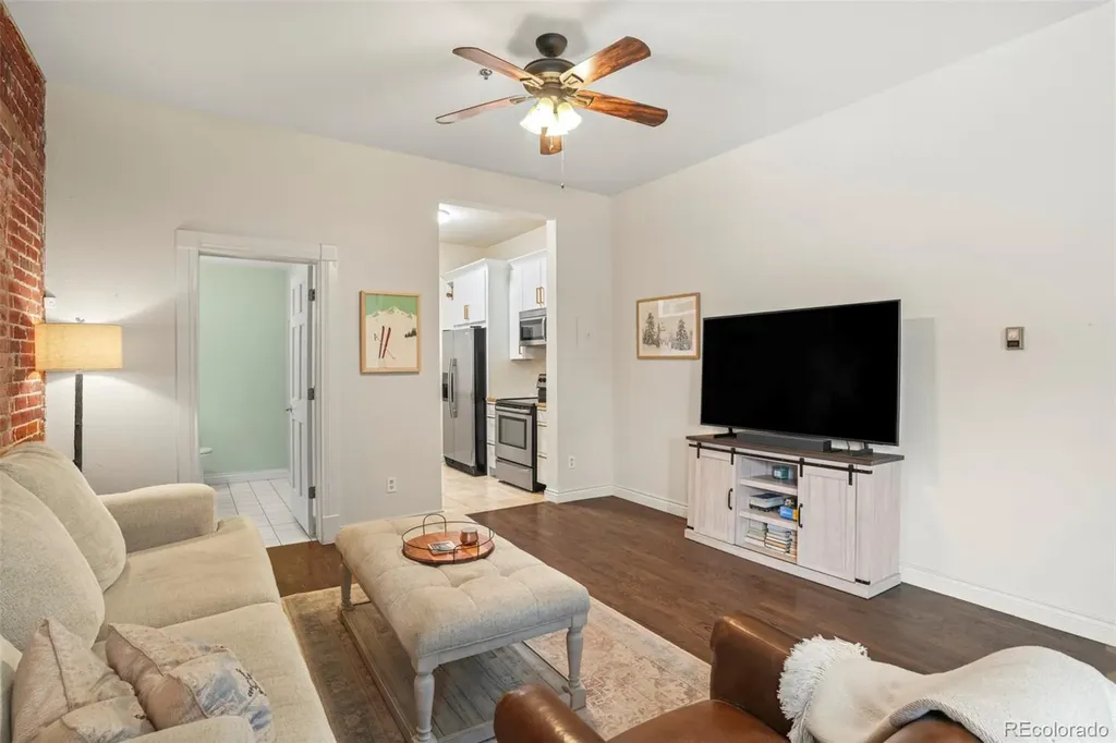 3249 W Fairview Place Denver CO 80211