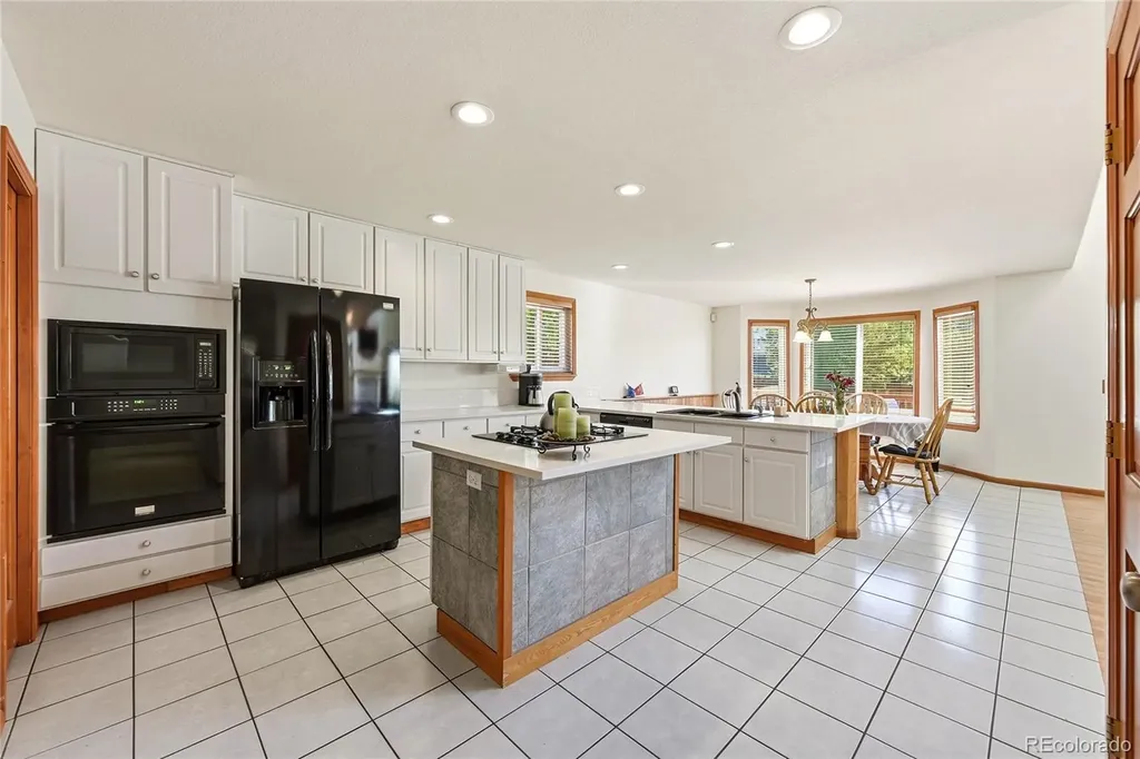 11285 W Coal Mine Drive Littleton CO 80127