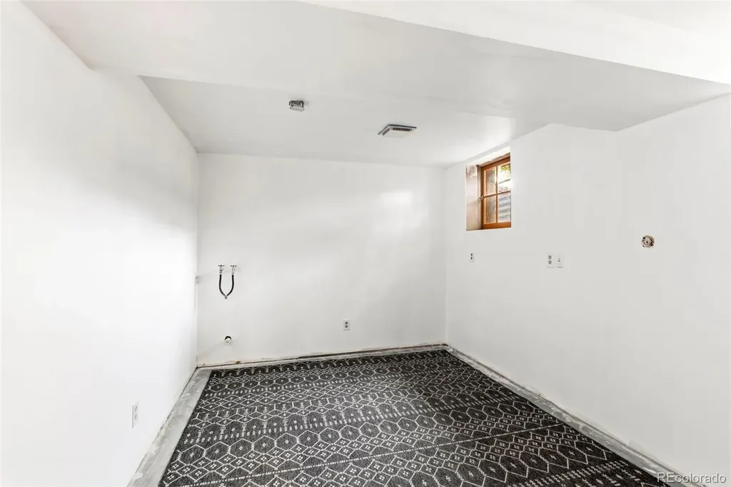 1684 E Dry Creek Place Centennial CO 80122