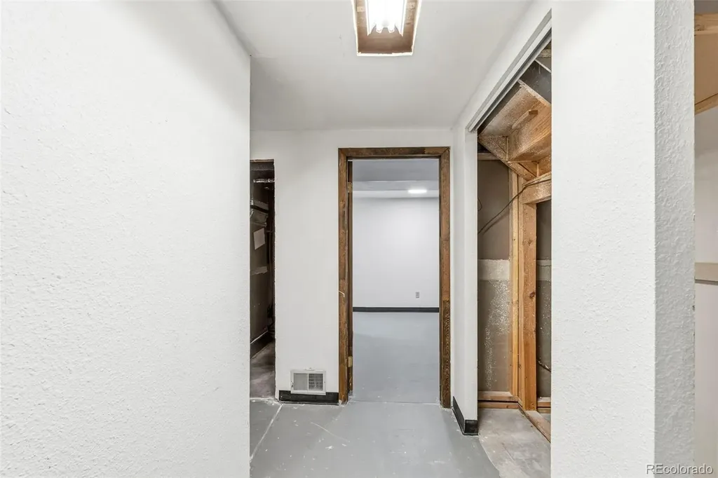 1684 E Dry Creek Place Centennial CO 80122