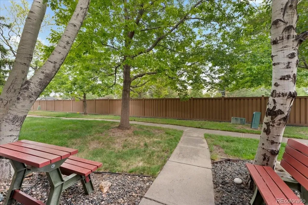 2615 S Peoria Street Aurora CO 80014