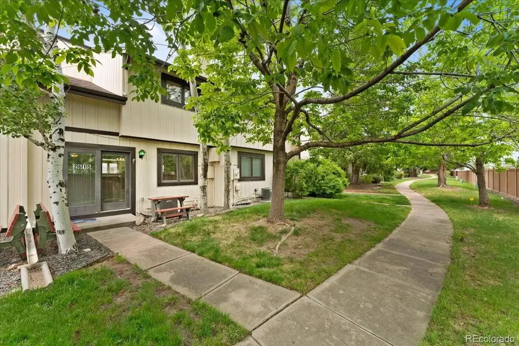 2615 S Peoria Street Aurora CO 80014