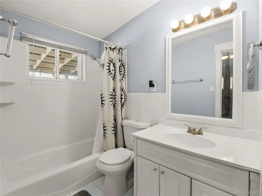 6009 Carr Street Arvada CO 80004