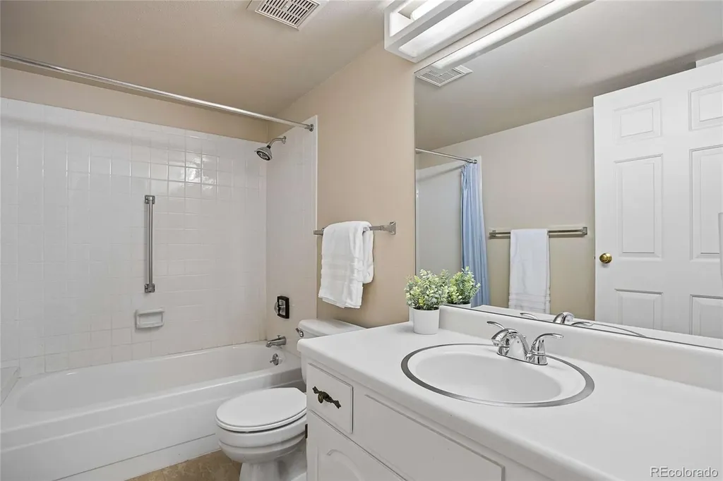 13931 E Marina Drive Aurora CO 80014