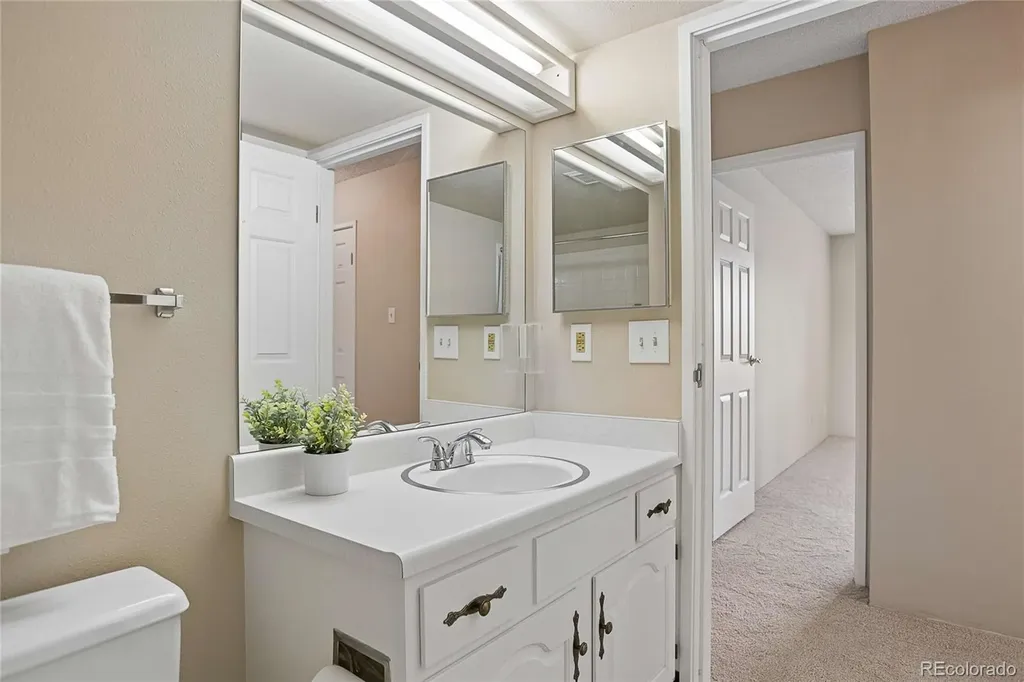 13931 E Marina Drive Aurora CO 80014