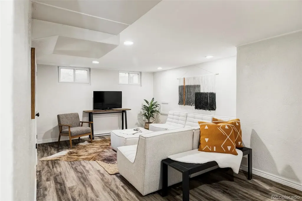 3549 N Harrison Street Denver CO 80205