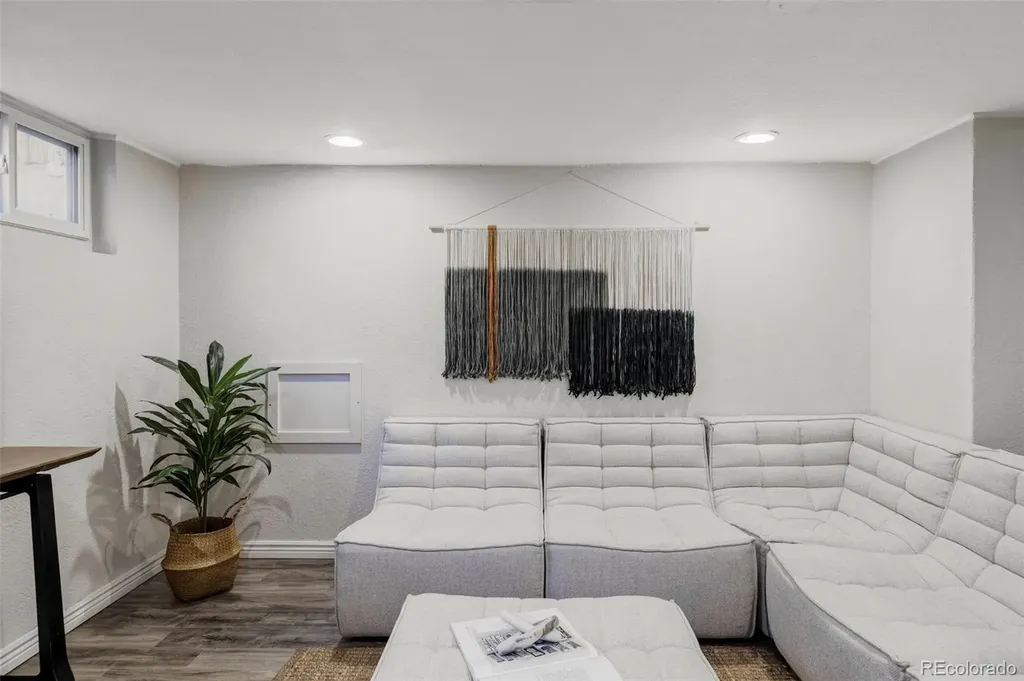 3549 N Harrison Street Denver CO 80205