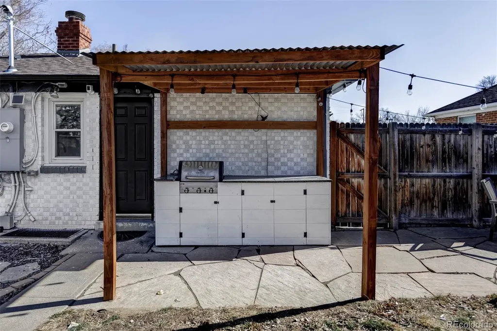 3549 N Harrison Street Denver CO 80205