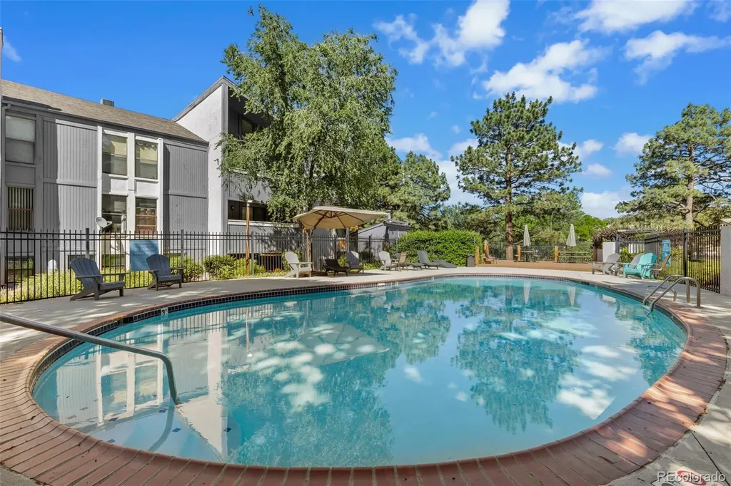 9867 E Peakview Avenue Englewood CO 80111