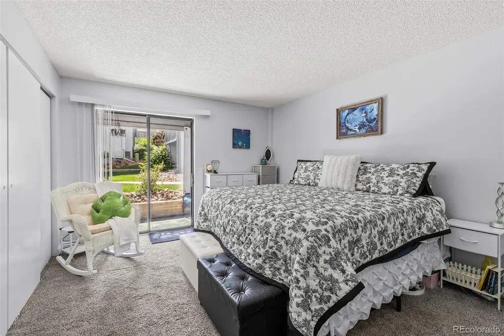 9867 E Peakview Avenue Englewood CO 80111