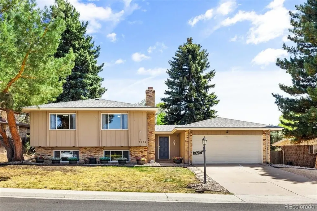 6634 S Buffalo Drive Littleton CO 80120
