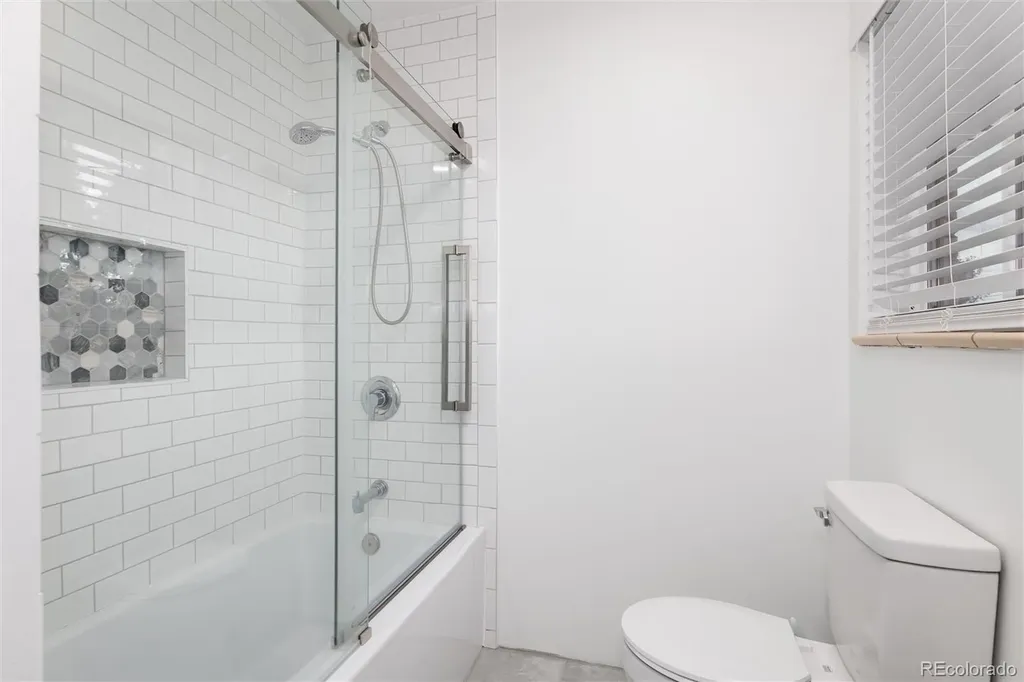 402 Ursula Street Aurora CO 80011