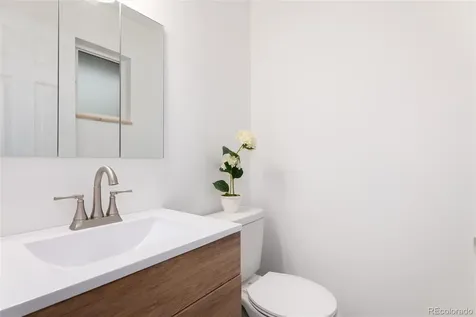 402 Ursula Street Aurora CO 80011