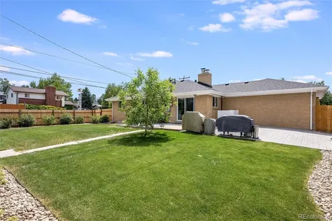402 Ursula Street Aurora CO 80011