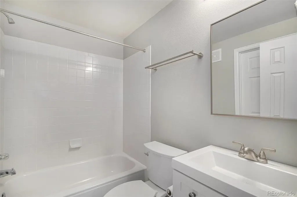 14297 E Grand Drive Aurora CO 80015