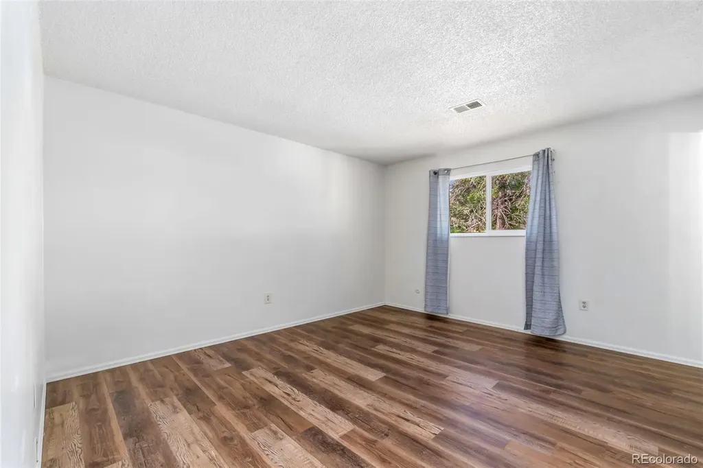 2205 Lincoln Street Longmont CO 80501