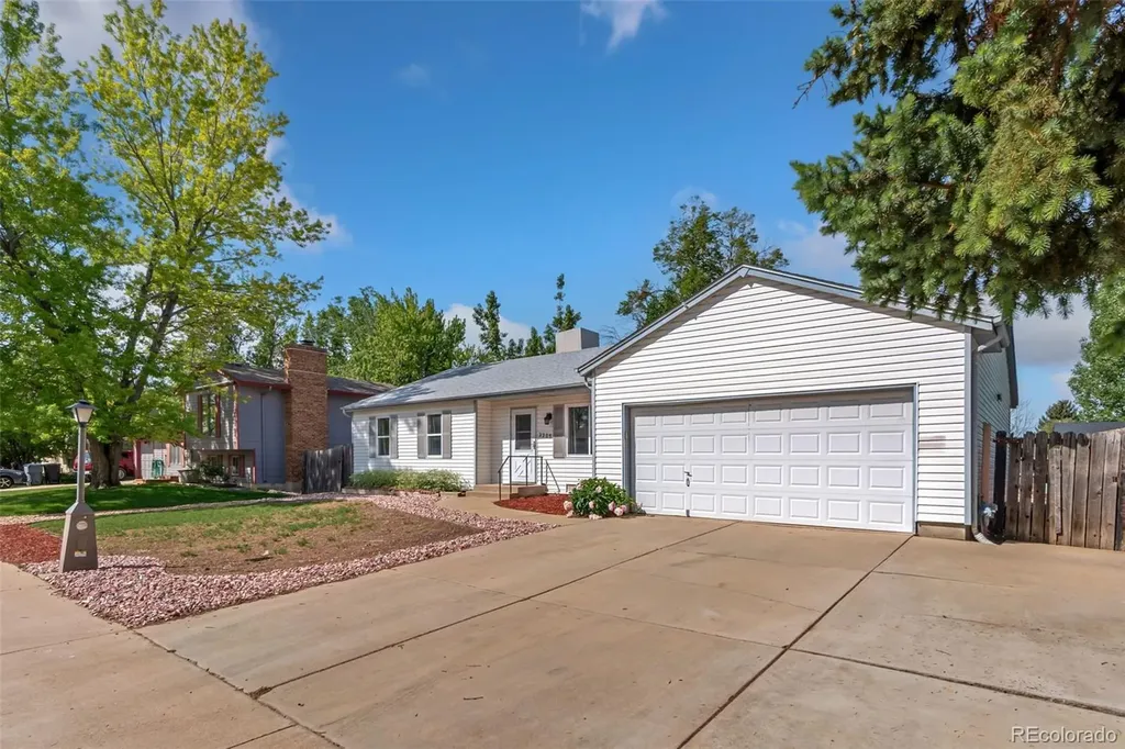 2205 Lincoln Street Longmont CO 80501
