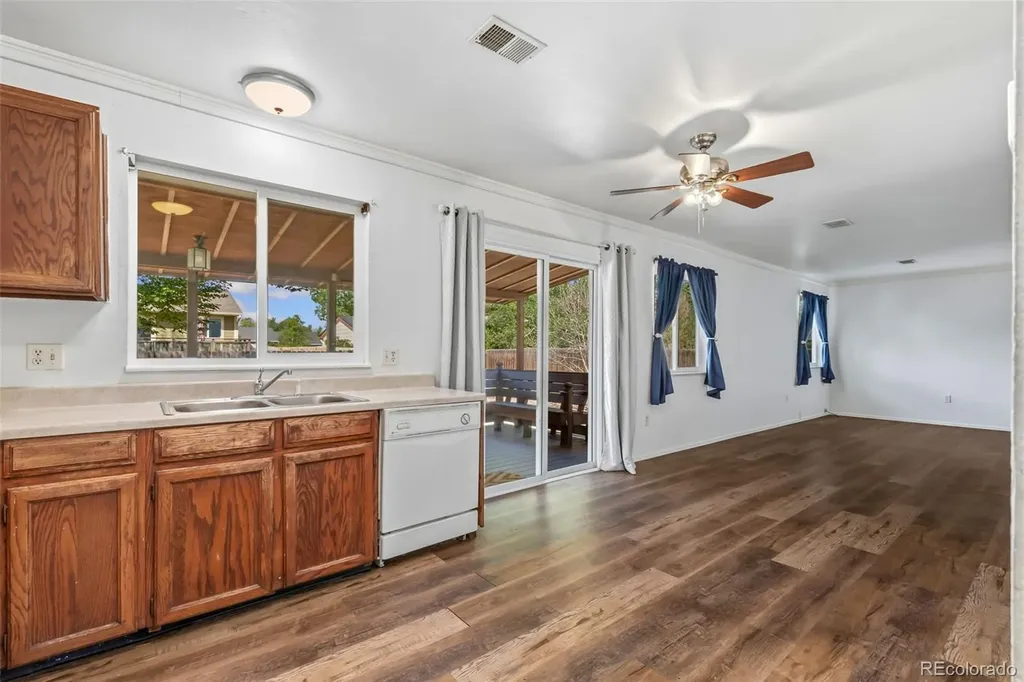 2205 Lincoln Street Longmont CO 80501
