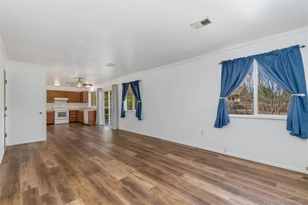 2205 Lincoln Street Longmont CO 80501