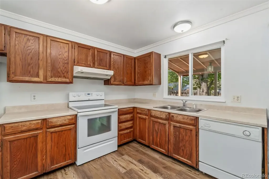 2205 Lincoln Street Longmont CO 80501
