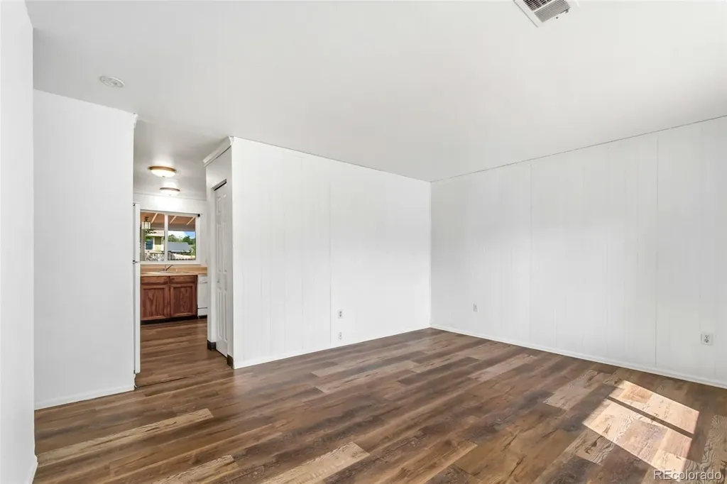 2205 Lincoln Street Longmont CO 80501