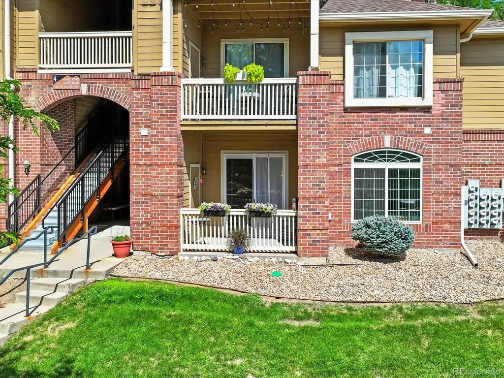 1672 W Canal Circle Littleton CO 80120
