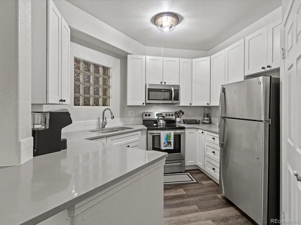 1672 W Canal Circle Littleton CO 80120