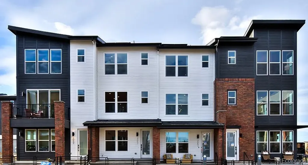 3263 W. Frances Walsh Place Denver CO 80236