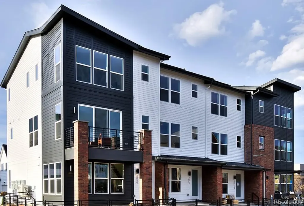 3263 W. Frances Walsh Place Denver CO 80236