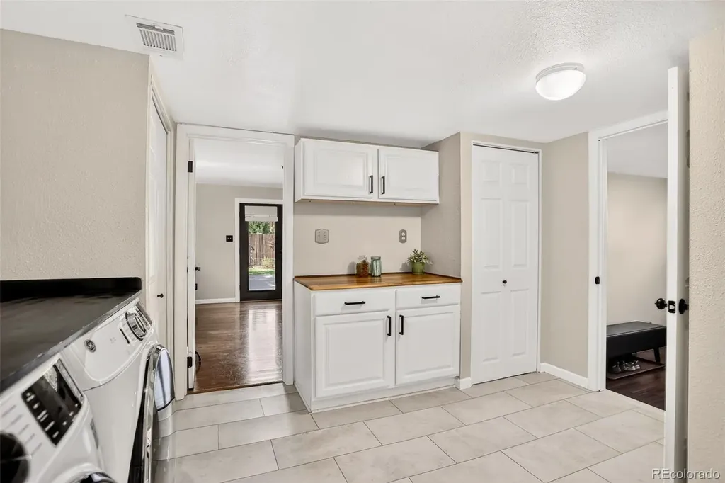 7601 E Oxford Avenue Denver CO 80237