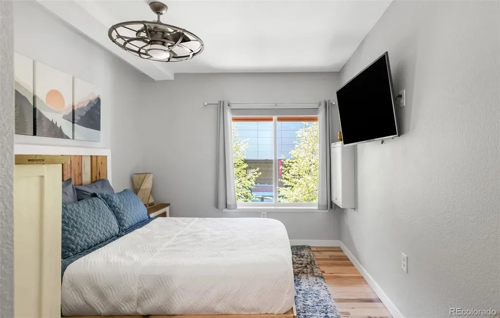 3295 Blake Street Denver CO 80205