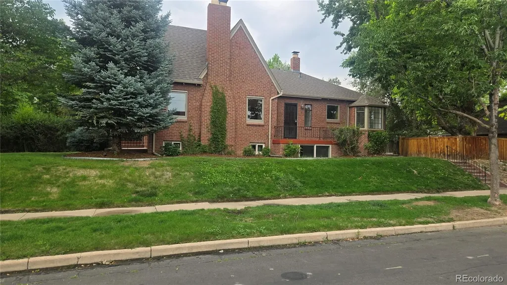 1200 Hudson Street Denver CO 80220