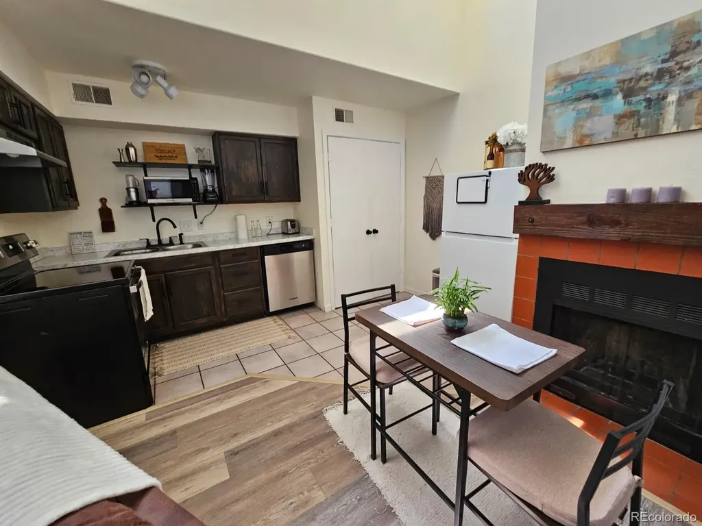 1830 Newland Court Lakewood CO 80214