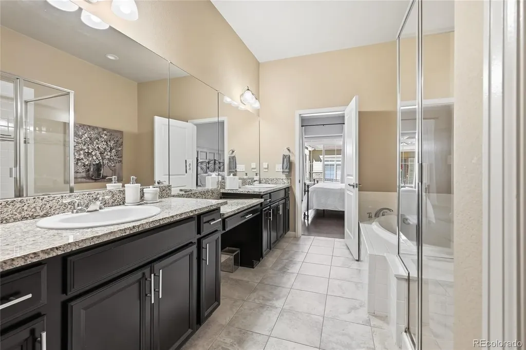 6769 S Old Hammer Court Aurora CO 80016
