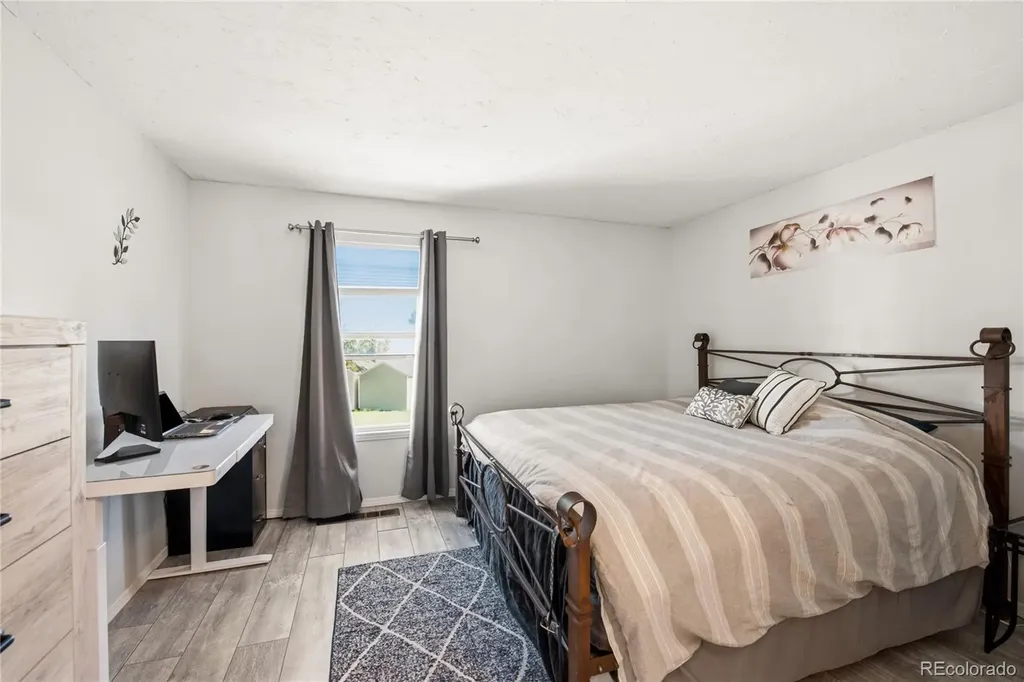 8805 W Floyd Avenue Lakewood CO 80227
