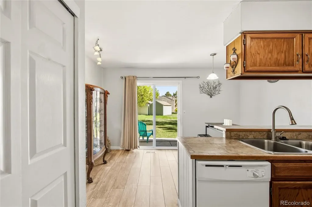 8805 W Floyd Avenue Lakewood CO 80227