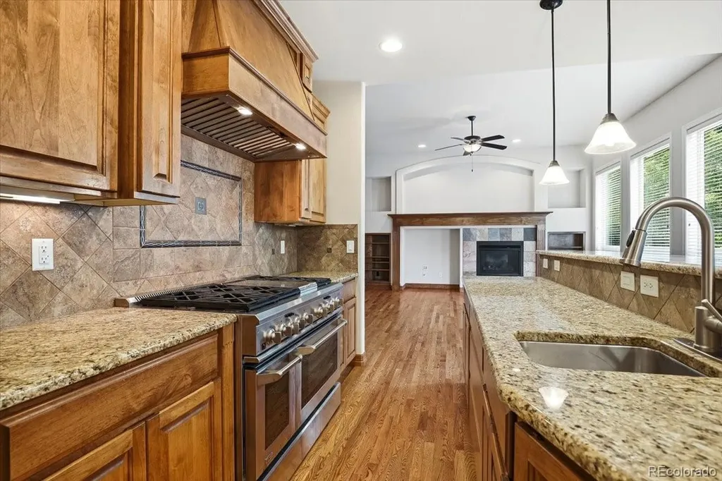 1860 S Manor Lane Lakewood CO 80232