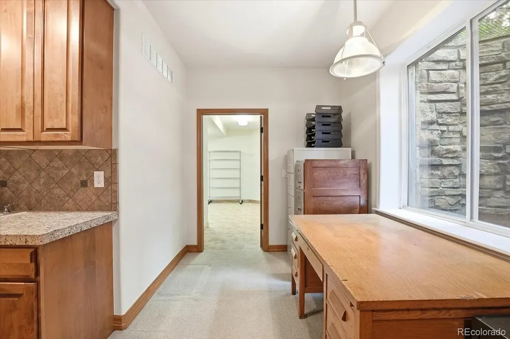 1860 S Manor Lane Lakewood CO 80232
