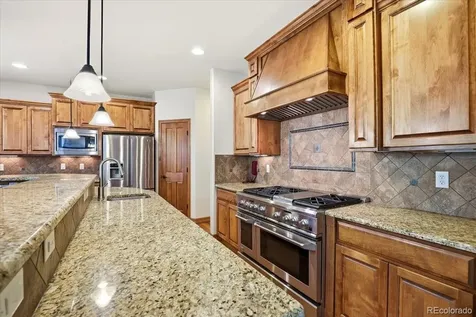 1860 S Manor Lane Lakewood CO 80232