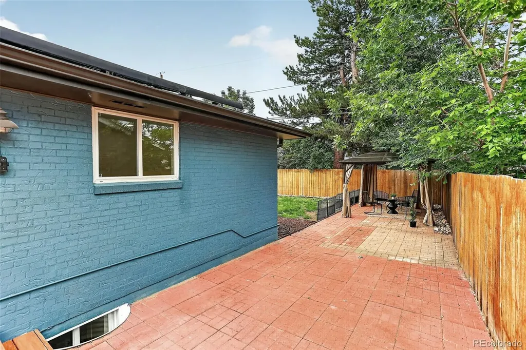 10523 W 62nd Place Arvada CO 80004
