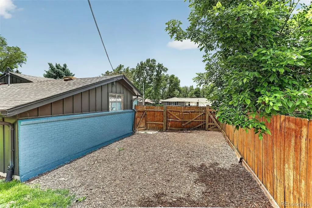 10523 W 62nd Place Arvada CO 80004