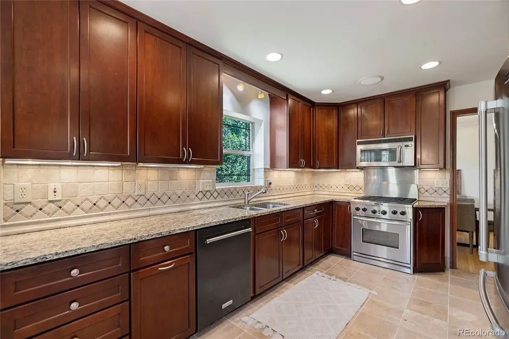 1090 Bonnie Brae Boulevard Denver CO 80209