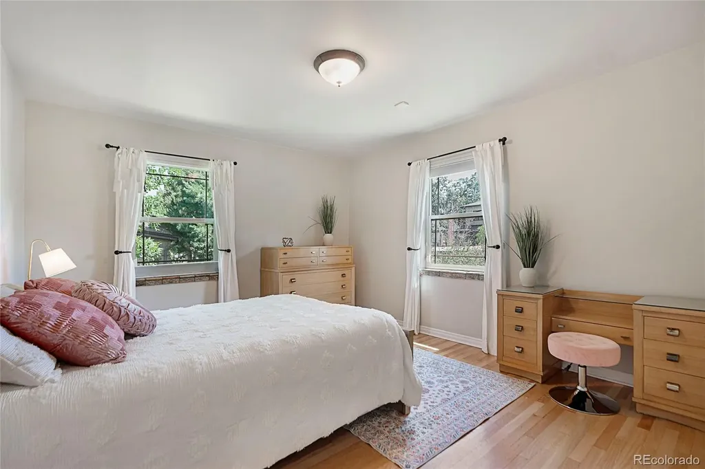 1090 Bonnie Brae Boulevard Denver CO 80209